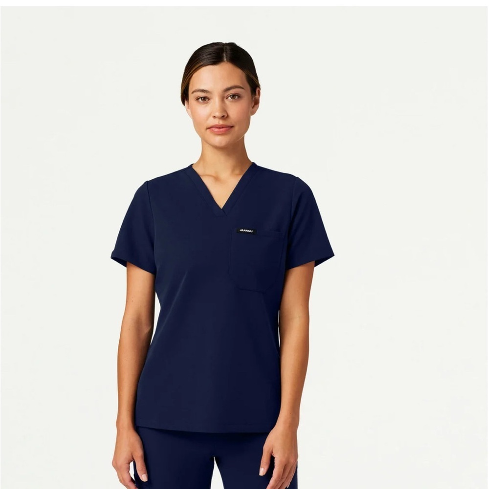 Jaanuu Rhena Slim Essential 1-Pocket Scrub Top size xs